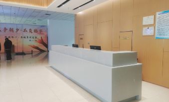 Jiaoliu Center Hotel
