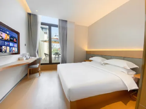 雪梨飯店（蘇州樂園店） 鳳凰寺附近的飯店