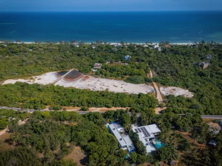 CORAL REEF VILLAS –  with private pool, Watamu