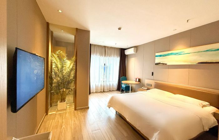 Lim Hotel (Baoshi Park Branch)