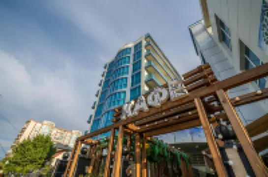 Hotel El Paraiso فنادق في 