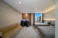 Pai Esports Hotel (Xiangcheng Lianhua Avenue People's Park Branch) Hotels near Xiangcheng Central Passenger Transport Terminal