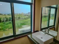 Yinghua Business Hotel (Huizhou Boluo New World Shopping Plaza Branch) - Esports