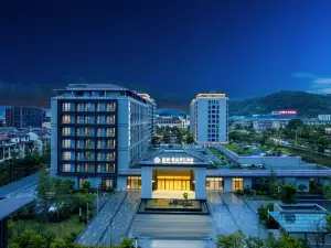 Blue Town . Royal Azure Holiday Hotel