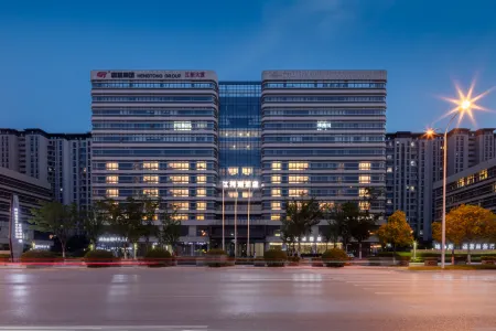 JIANGHECHAO Hotel Отели рядом с достопримечательностью «Longchuan Square»