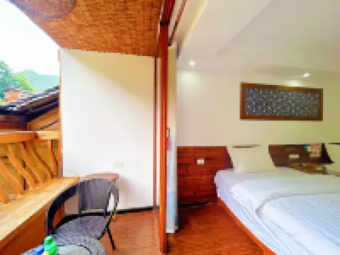 Mountain Lodge · Yanxia Tingyu Lianhe Boutique Stay (Xijiang Qianhu Miao Village Scenic Area) Hotels in Leishan