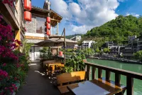 Riverside courtyard of Luan Xiyin mountain, Zhenyuan