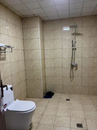 Hualong Glamour Hotel Отели в г. Хуалун