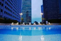Keio Plaza Hotel Tokyo - Pool
