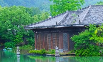 Blossom House Jiuhua Mountain