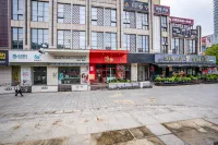 Moxi E-sports Hotel (Jiangmen Wanda Plaza Huiyue Rongcheng Store)