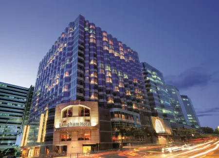 The Langham, Hong Kong Отели рядом со станцией Западный Коулун