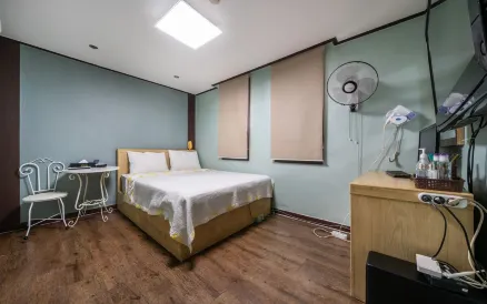 Seoul National University Chereville