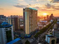 Urban Convenience Hotel (Tianmen West Lake Lu Yu Ancient Garden Branch) 天門のホテル