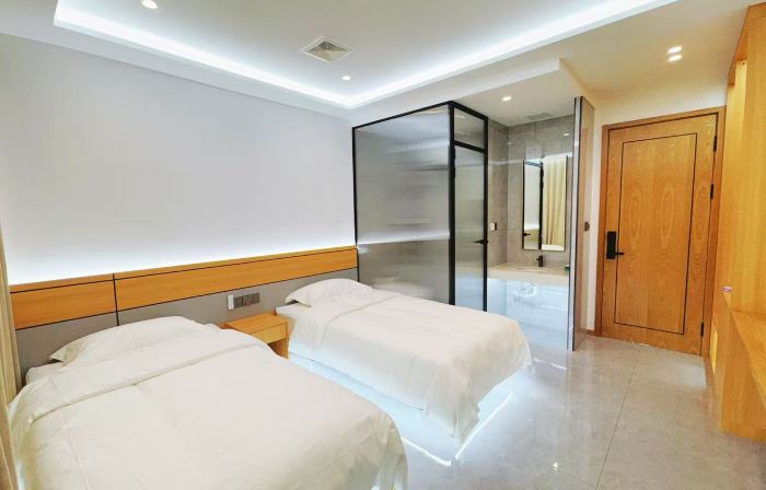 Fuyu Shuanglu Business Hotel