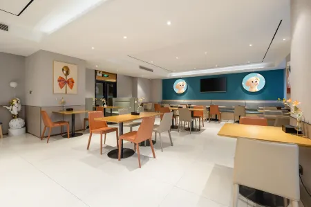 Yixiang Hotel (Dajiahui Huijincheng Branch) Отели рядом с достопримечательностью «Guangxi Health Vocational and Technical College»