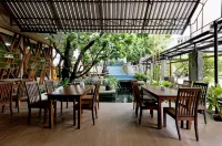 CENTRAL PLACE HOTEL - breakfast