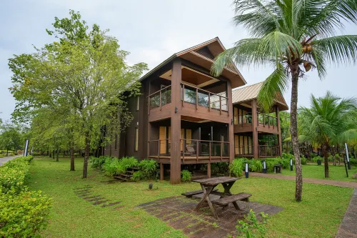 The Langit Duyong Marina Resort