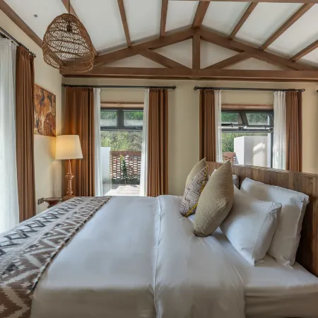 Xingcao Yunzhan Kuokesu Wild Luxury Campsite