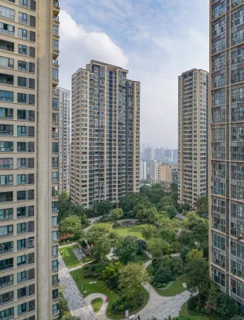 Chongqing Girit Holiday Inn Отели рядом с достопримечательностью «Huayan Temple»