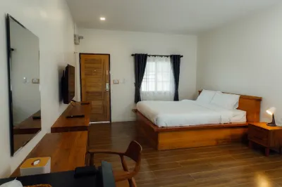 Bewarm Hotels in Tha Sai