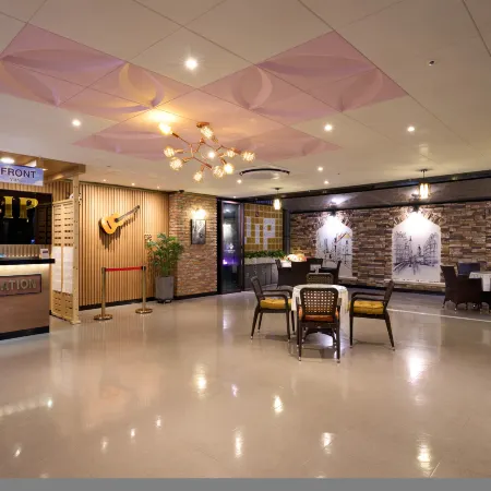 Yeongdeungpo VIP Hotel Отели рядом с достопримечательностью «Парк Йоидо»