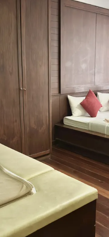 ห้องดีลักซ์ เตียงใหญ่ 3 ท่าน