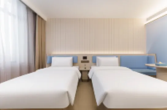 Home Inn (Shenyang Xinmin Municipal Government Branch)