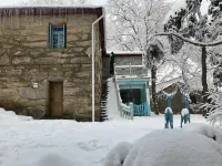 Lushan Qingyun Pavilion Villa (Guling Street Cableway Station Store)