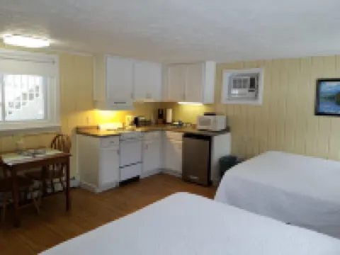 Wilson Lake Inn Hotels in Wilton