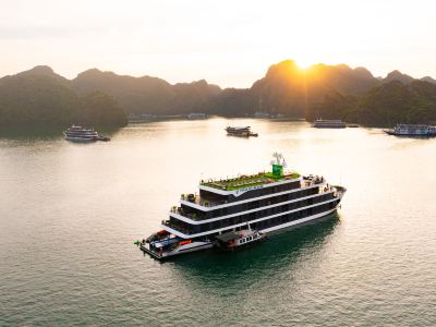 Velar of the Sea Cruise