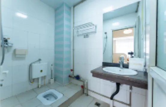 Beihai Yuejian Meijia · Qiying Homestay (Railway Station)