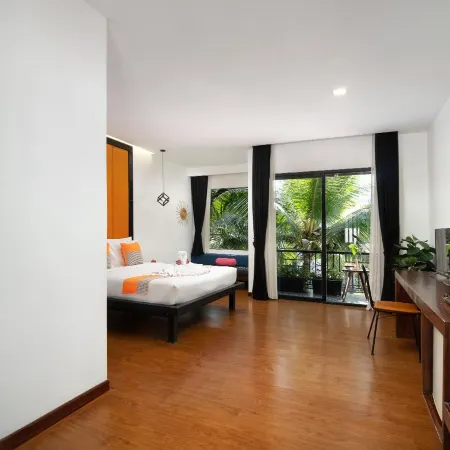 Central Corner Suite