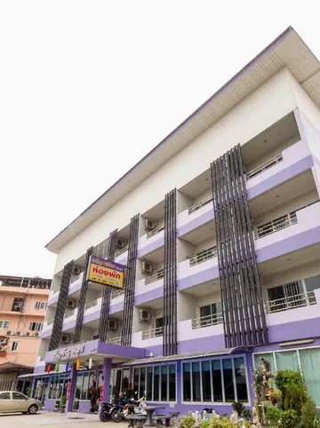 รูปภาพของตรีญาพัทร เพลซ