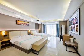 Shijian Homestay (Shenyang North Railway Station Financial Center Subway Station)