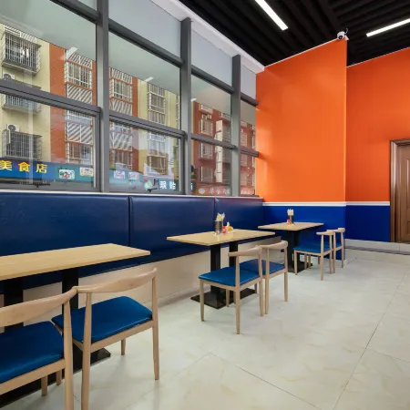 Chengqi Hotel (Guangxi Modern Vocational Technology College)