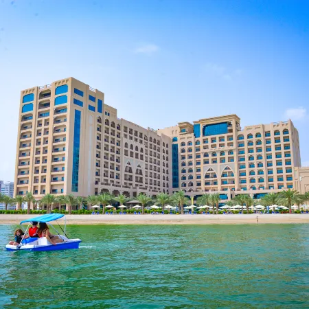 Al Bahar Hotel & Resort