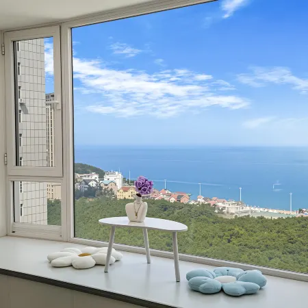 Weihai Wanghaige Seaview Apartment (Huoju 8th Street/International Bathing Beach)