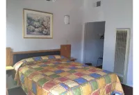 Santa Fe Motel Tehachapi by Hotel O