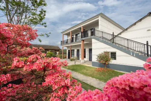 Yuezhiju Homestay