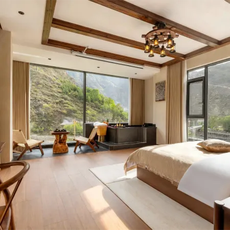 YuShi Low-Altitude Mountain View Resort & Manor
