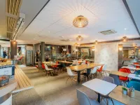 Ibis Paris Porte de Vanves Parc des Expositions Hotels in Vanves