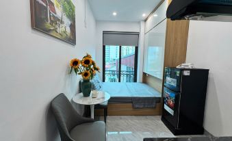 Aira Kim Ma Apartment