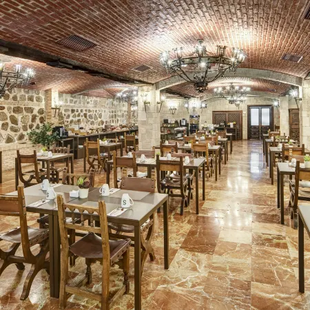 Sercotel Alfonso VI