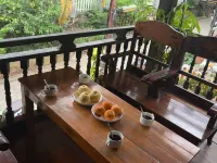 Pakam Guesthouse Hotels near Cross River Ferry