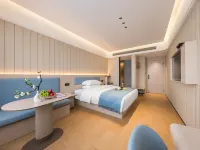 Xingcheng Hotel (Bijie Weining Caohai Railway Station) Hotels in Weining