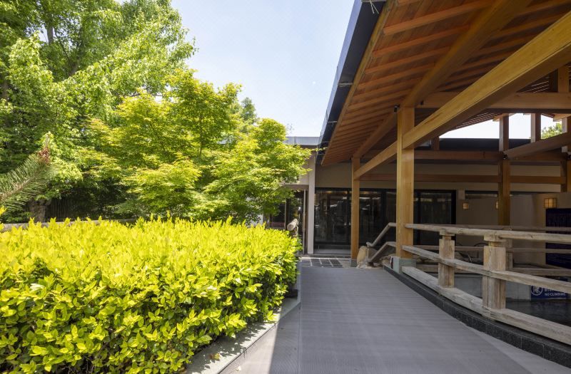 Shanghai Hyakumangoku Onsen Hotel