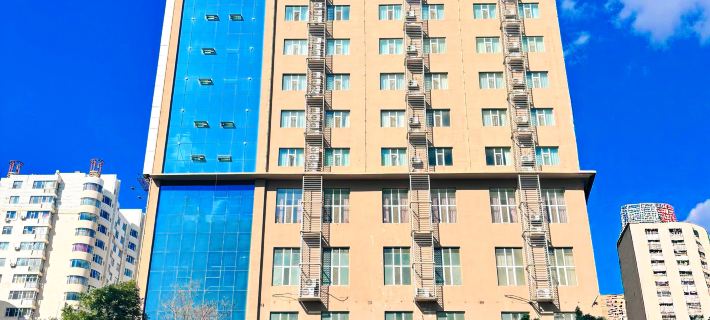 Zhenyu Hotel Hotele w: Bayan Nur