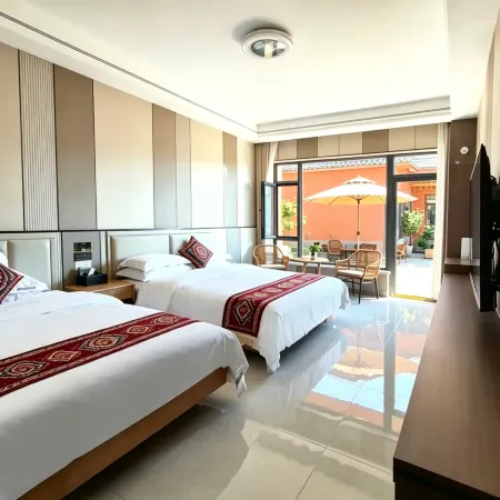 Tangbula · Wangshanhe Xianshi Homestay (Nilka Bee Town)