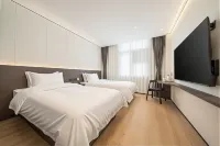 Shanghai Pudong Longying Shili Hotel (Shanghai International Tourism Resort)